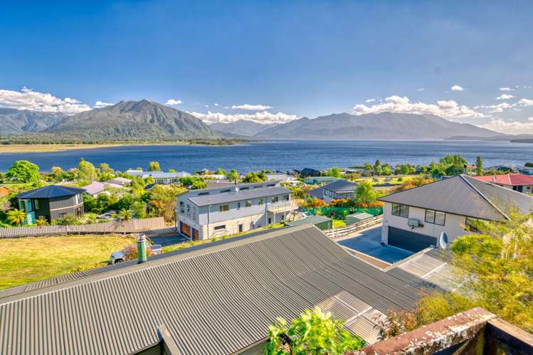 2166 Arnold Valley Road Moana_36