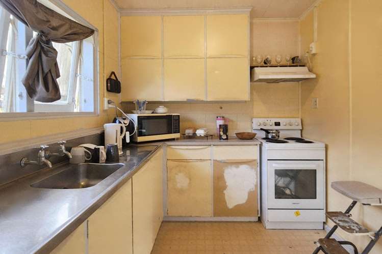 210 West Parkdale Street Tokoroa_15