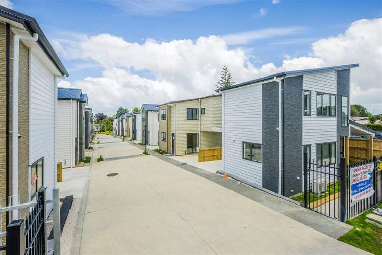 11 Matukutureia Lane Manurewa_11