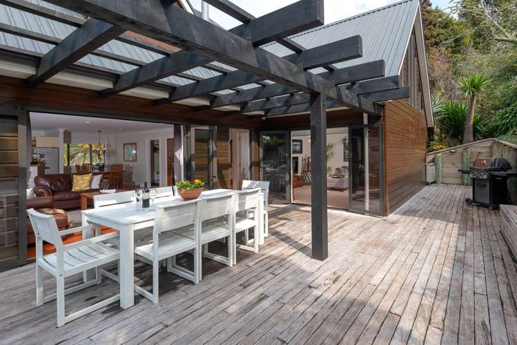 45 Uxbridge Road Mellons Bay_22