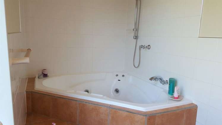 12 Thornley Place Woodend_12