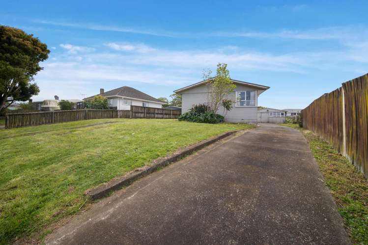 26 Ashgrove Road Mangere_3