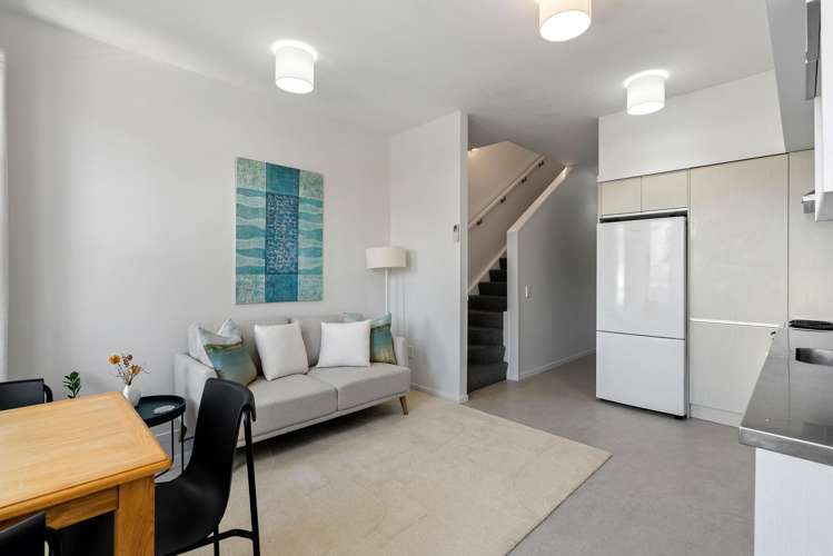 33 Karo Drive Te Aro_3