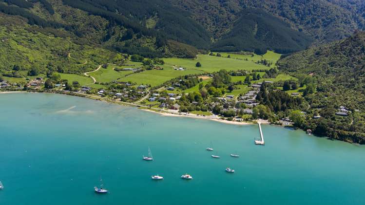 9e Lady Cobham Grove Anakiwa and Surrounds_20