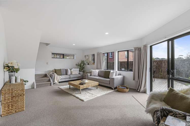 Unit 17/37 Fields Parade Oteha Valley_18