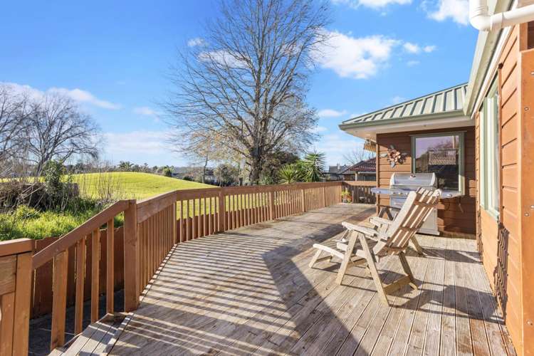 25 Muirfield Street Wattle Downs_7