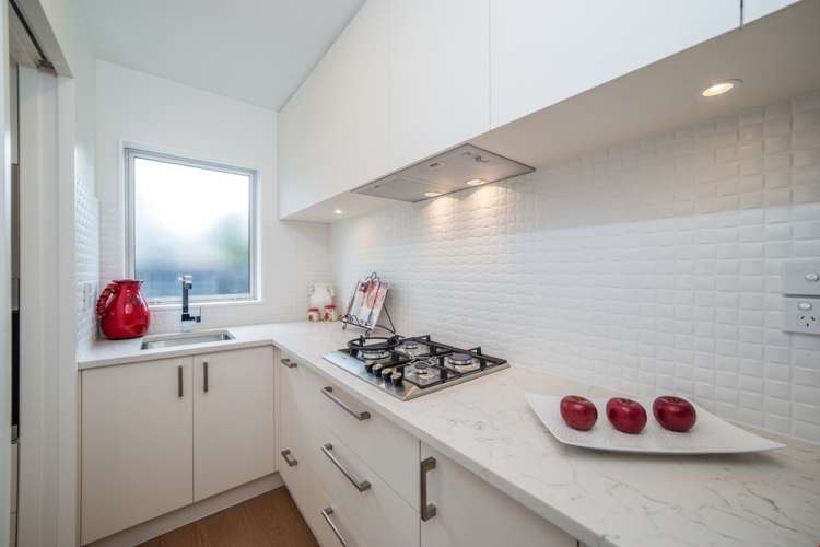 32 May Road Mount Roskill_11