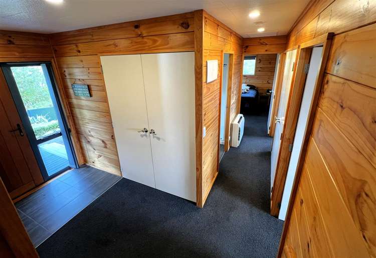 3B Rutherglen Road Paroa_15