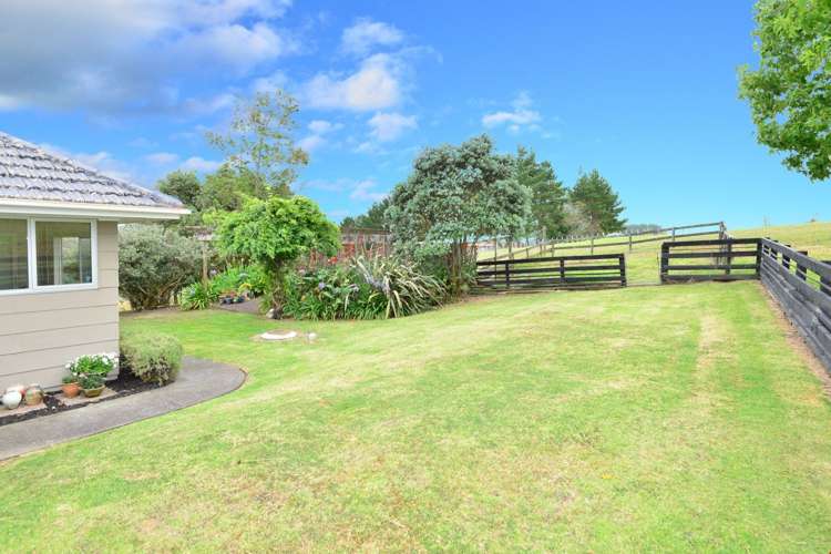 93 Chatham Road Helensville_17