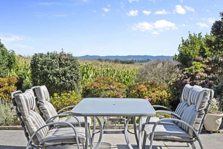 17 Sunny Dale Western Heights_18