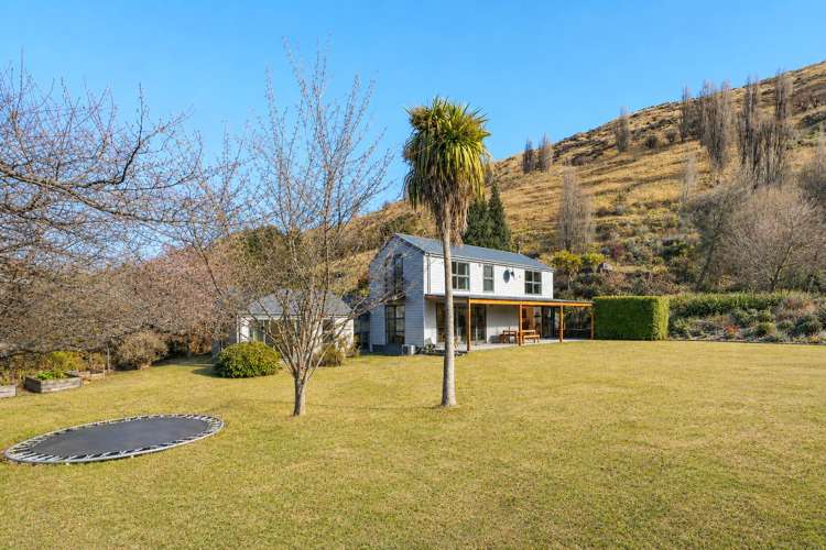 35 Ferry Hill Drive Lower Shotover_15
