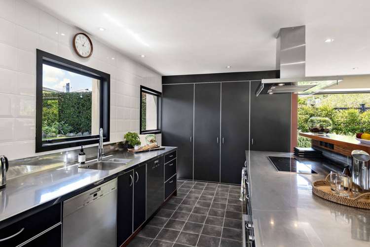 8a The Drive Epsom_7