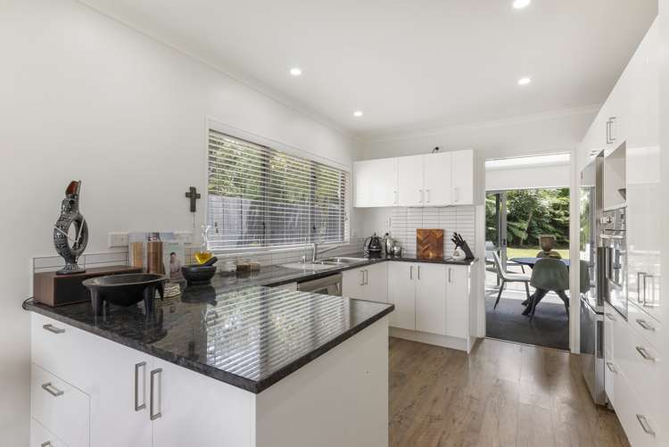 16 Chettle Court New Lynn_11