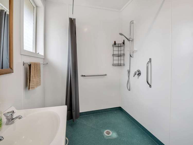 7 Churchill Crescent Tawhero_10