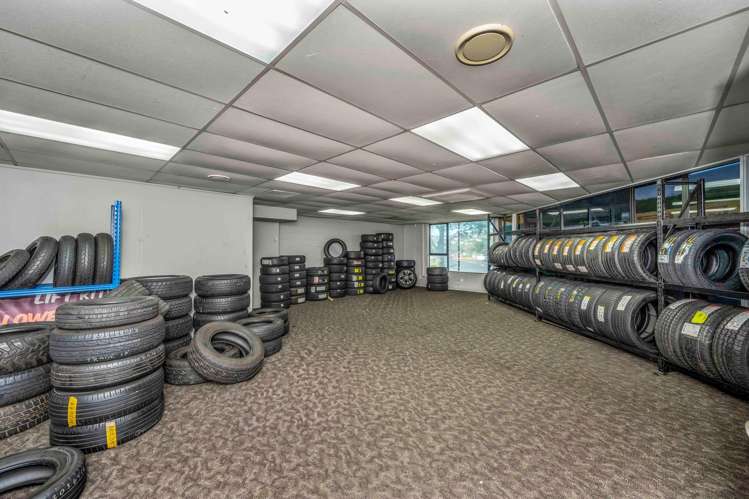 B/3 William Pickering Drive Albany_6