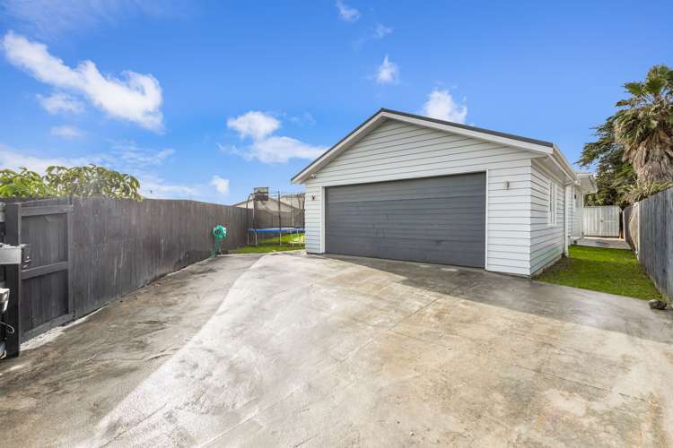 18 Aitkenhead Court Parakai_12