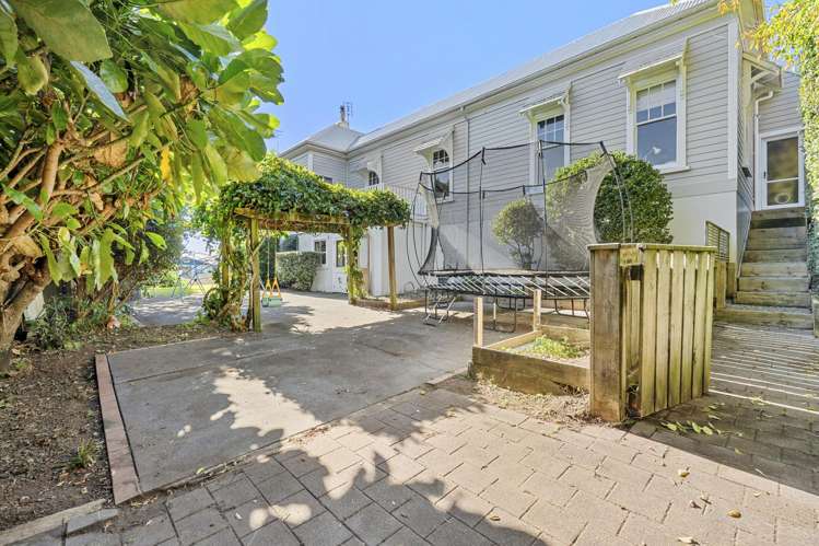 62 Gilbert Street New Plymouth_28