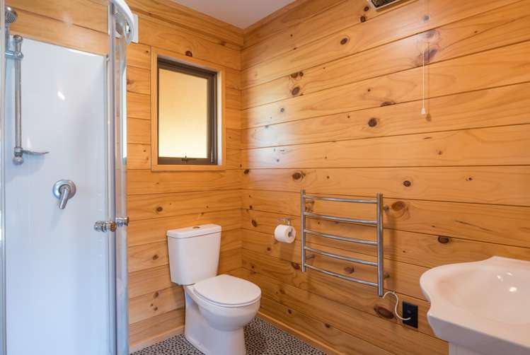 2 Worlds End Road Penzance_10