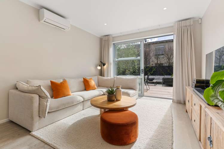 8 Oioi Road Hobsonville_5
