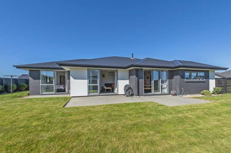 16 Bonecrusher Street Lincoln_22
