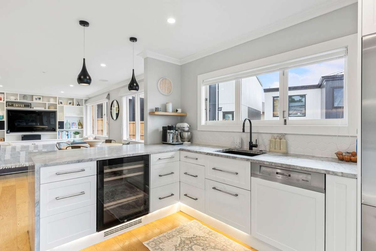 12 Aragon Avenue_4