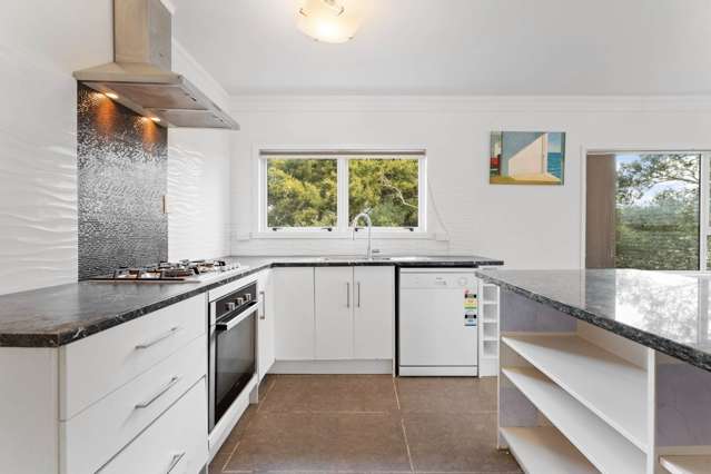 4/304 Great North Road Henderson_4