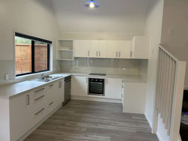 2/74 Whitford Road Howick_3