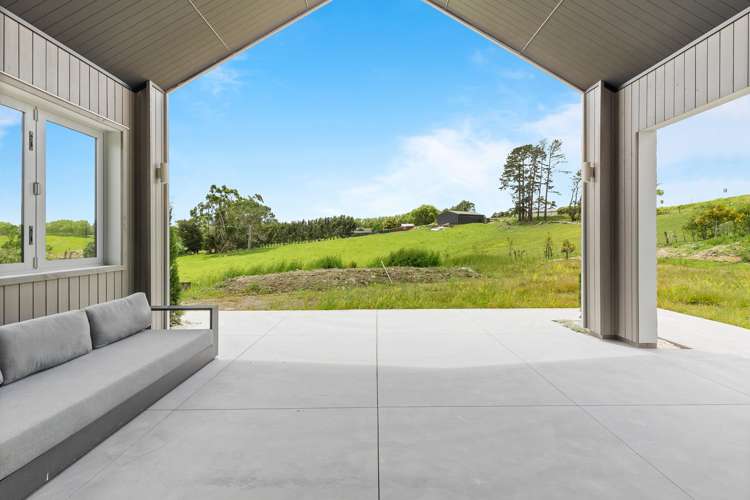 4 Myra Evelyn Grove Dairy Flat_21