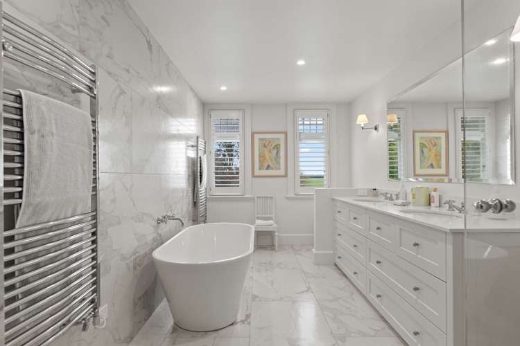 212 Beach Road Elgin_42