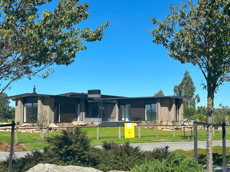 37 Sam Holmes Drive_0