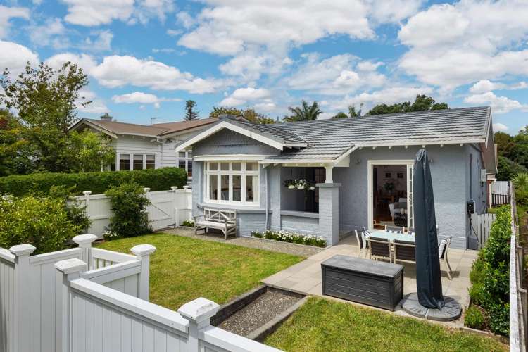 28 Harbutt Avenue Mount Albert_25