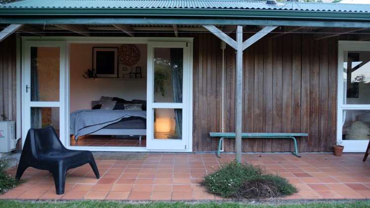 95 Barrett Road Riverhead_11