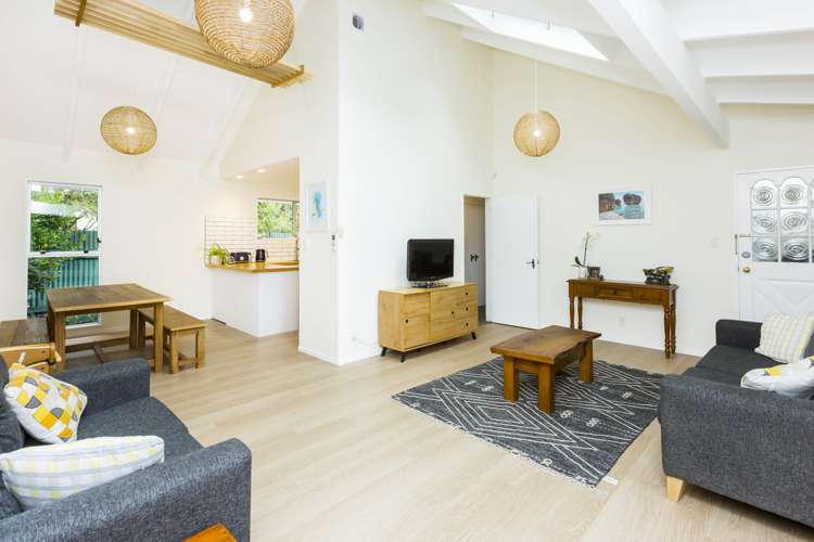 23a Heretaunga Square Silverstream_8