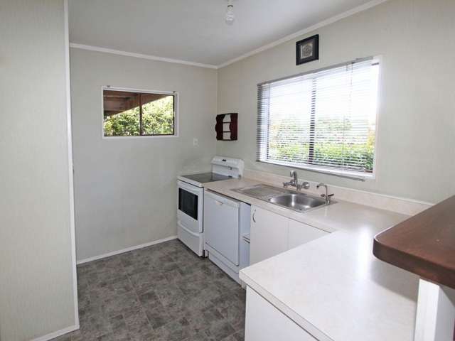 13 Heretaunga Street Tikipunga_3