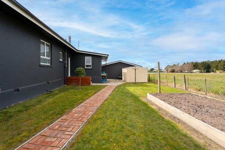 63 Timaru Road Waimate_17