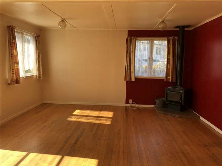 6 Alberta Street 1045_1