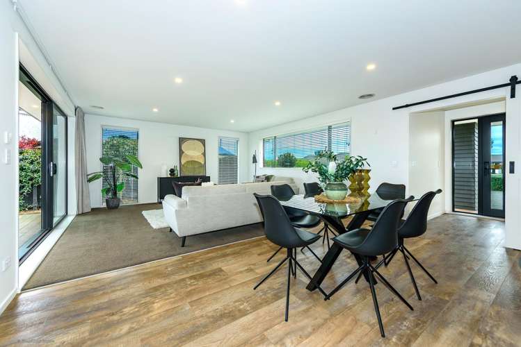 34 Halpin Drive Lincoln_5
