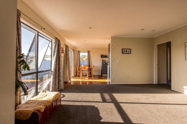 28 Peppertree Glade Kelvin Grove_6