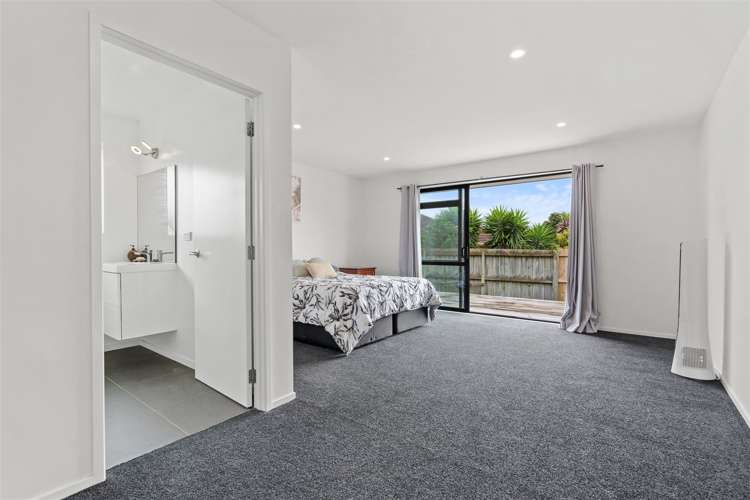 20 Karo Street Ruakaka_11