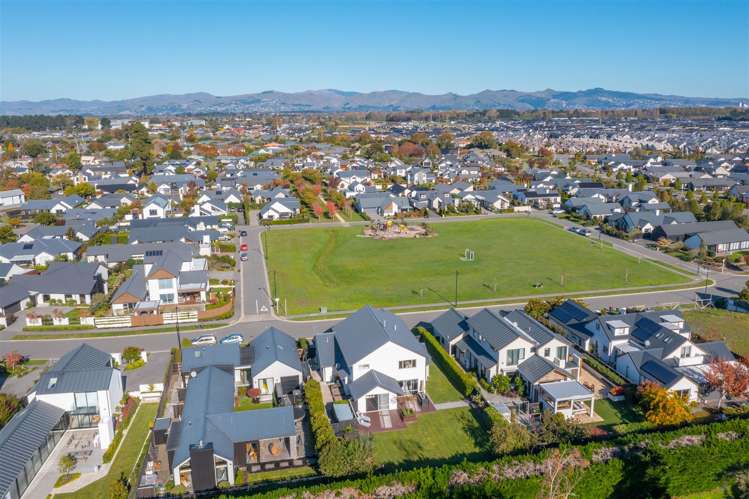 48 Bluestone Drive Parklands_45