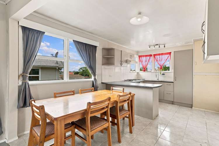 22 Clayton Avenue Otara_2