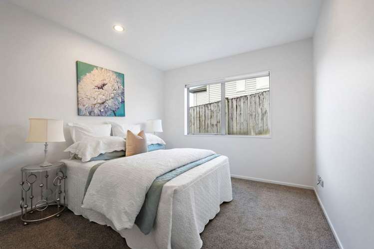 98 Medallion Drive Oteha_23