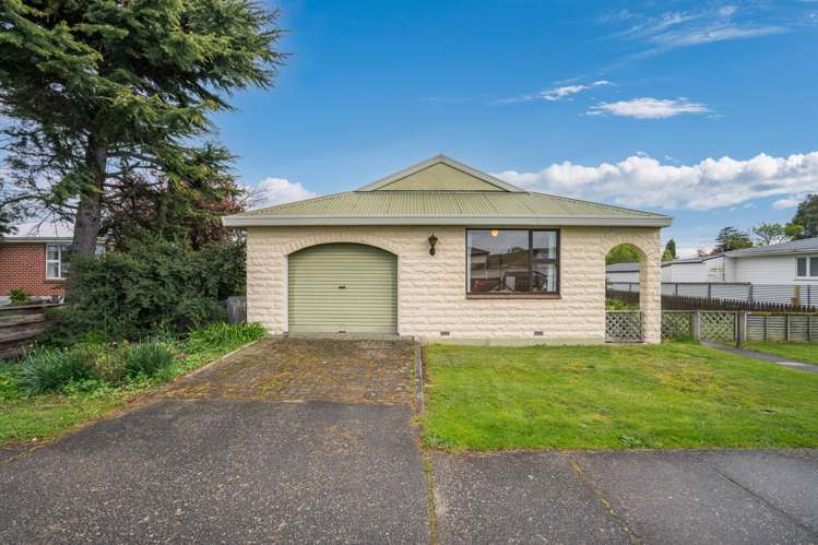 74 Chaucer Street Milton_17