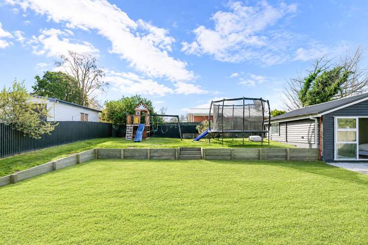 147 Devon Street West Hillcrest_25