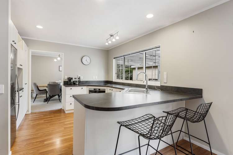 57 Gosford Drive Botany Downs_18