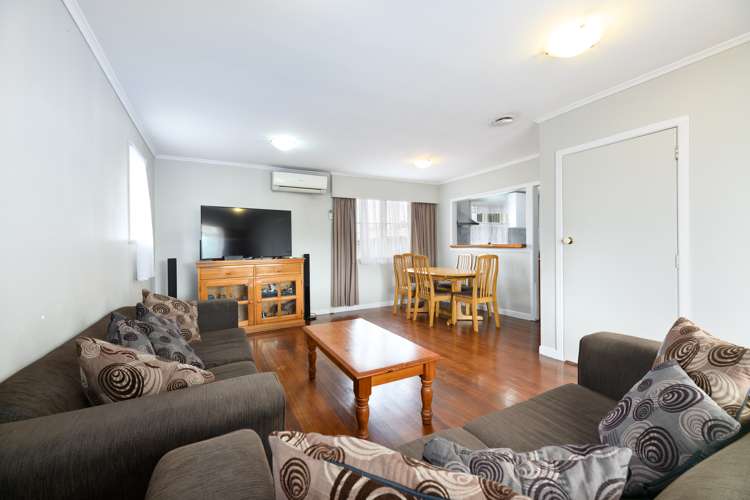 7 Enderby Drive Te Atatu Peninsula_17