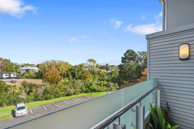 16B/30 Westward Ho Glen Eden_3