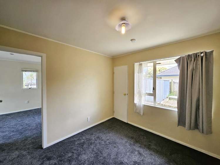 8 Walter Little Way 10673_9