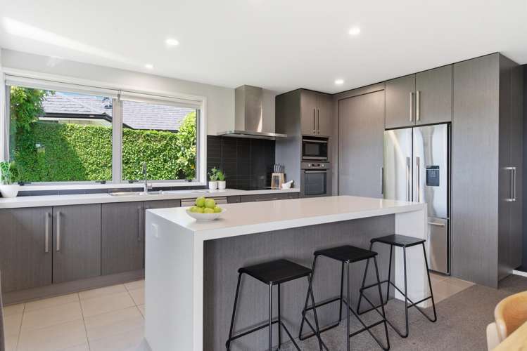 7 Caldera Crescent Pyes Pa_2