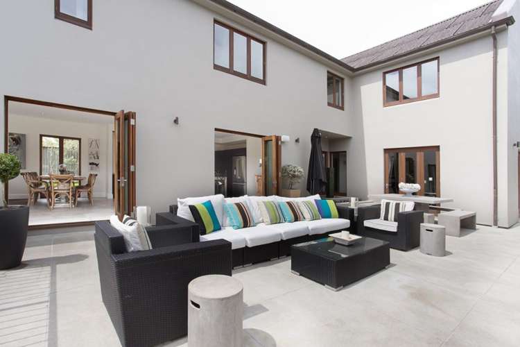 27 Wroxton Terrace Merivale_27